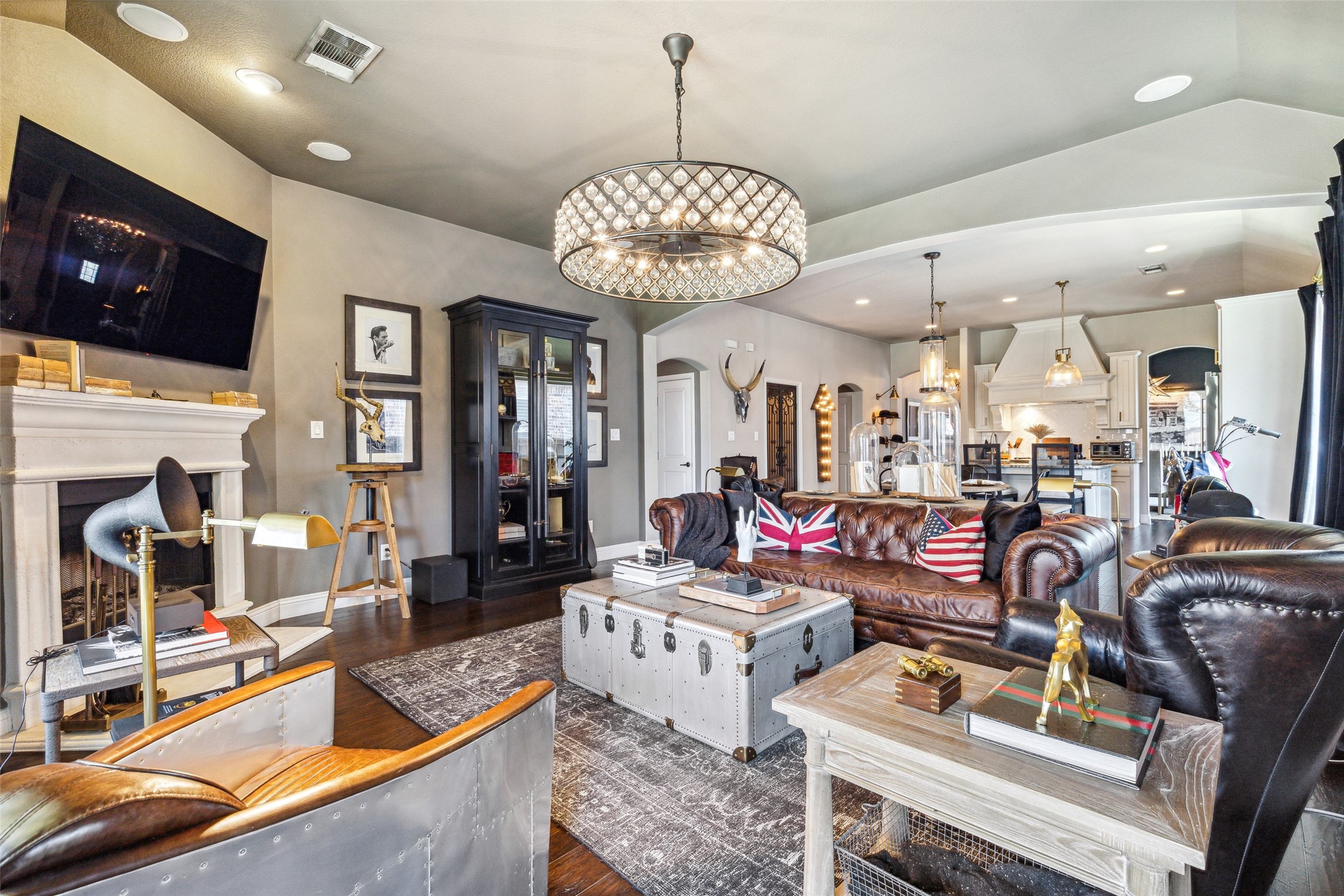 3009 Avondale