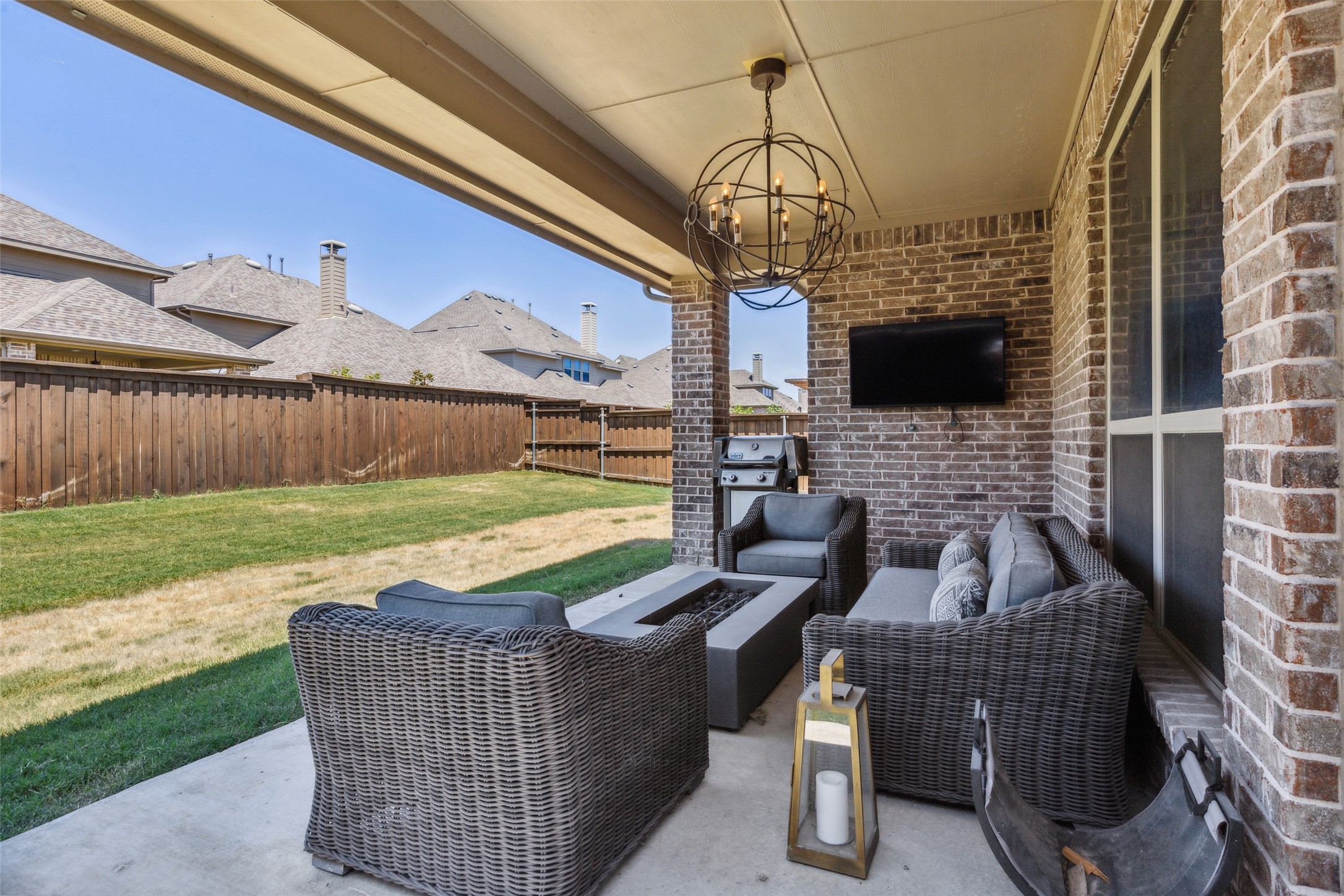 3009 Avondale