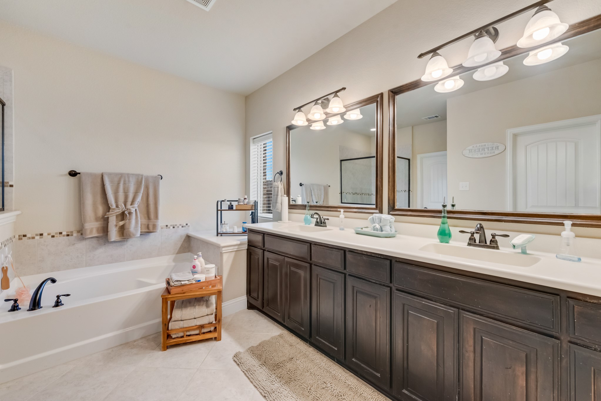 6041 Park View Drive