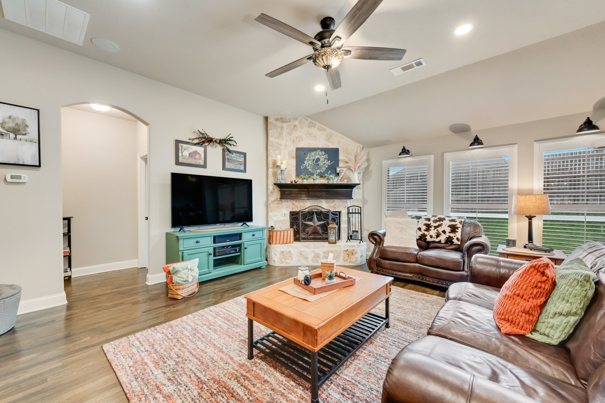 6041 Park View Drive