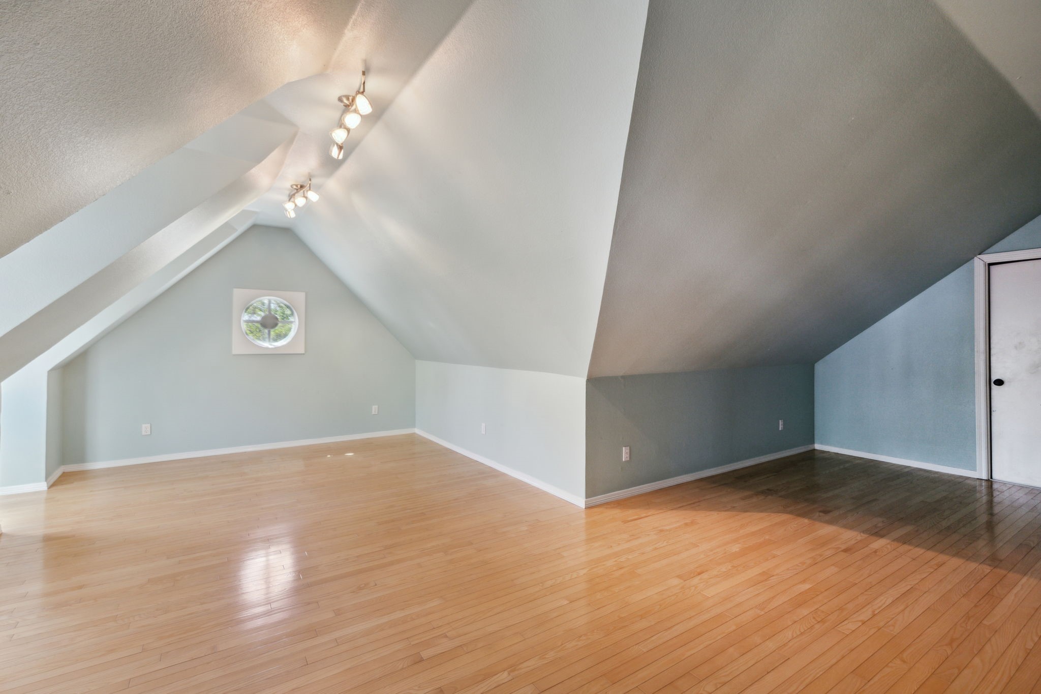 1505 N Carroll Avenue