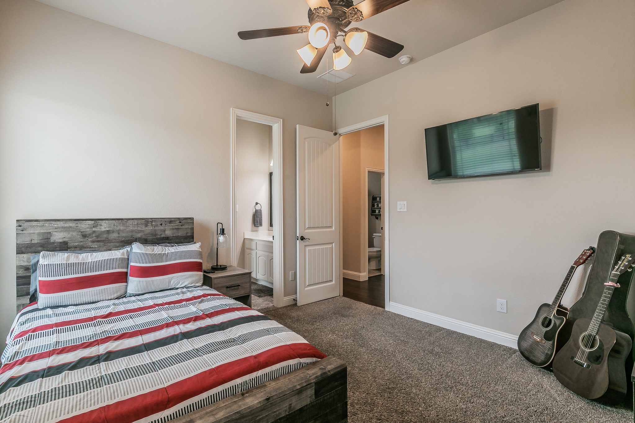 2801 Prairie View Drive