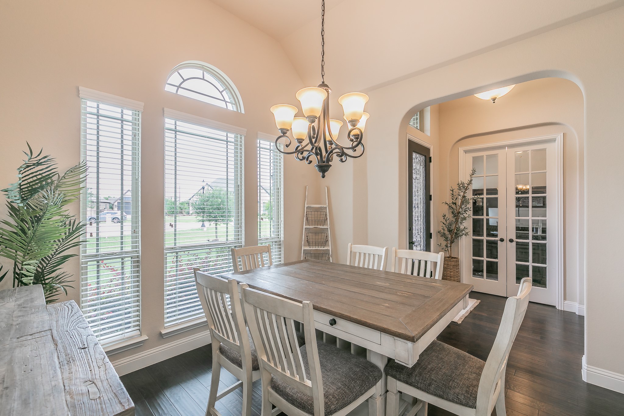 2801 Prairie View Drive