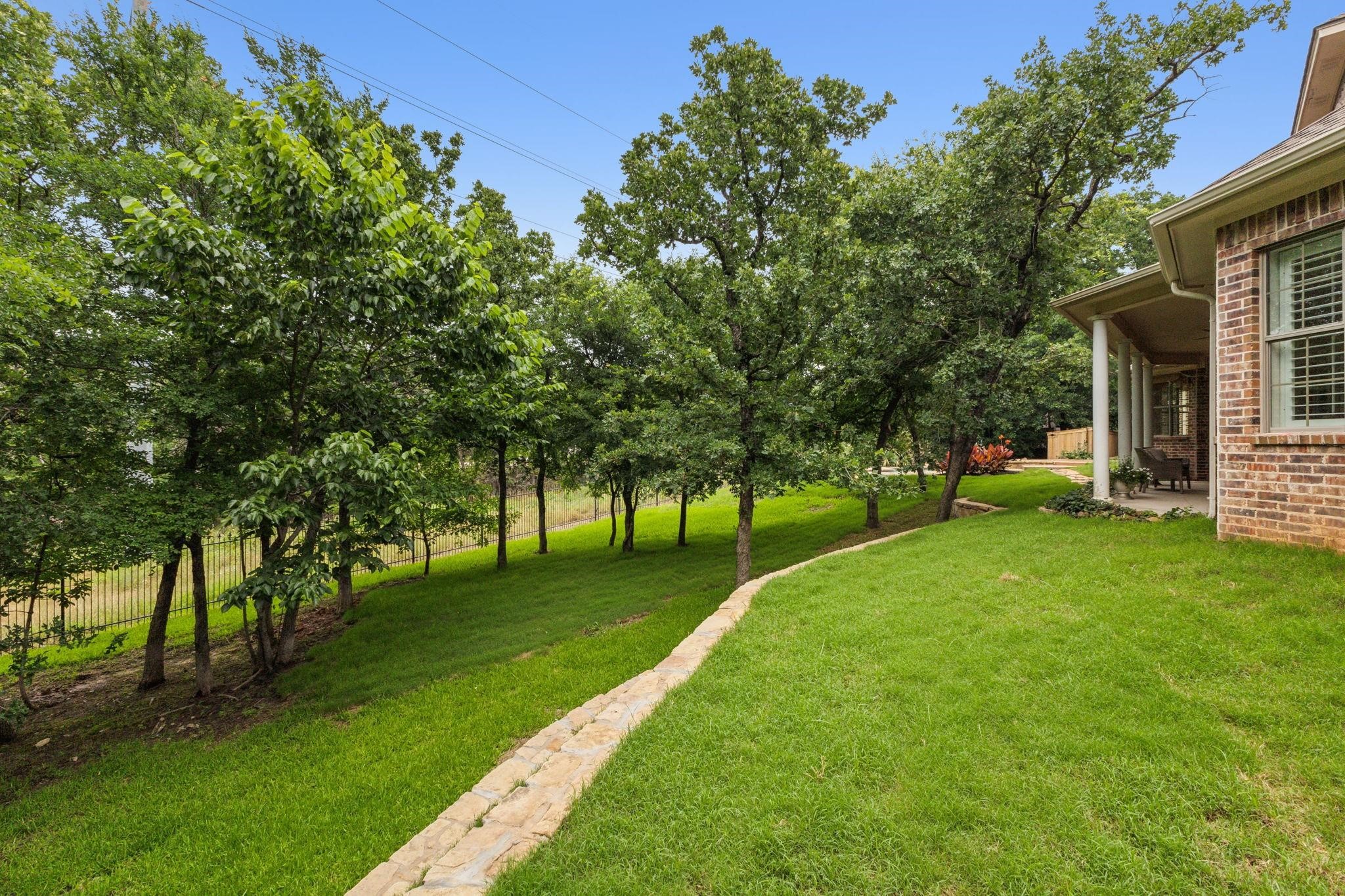 549 Round Hollow Lane