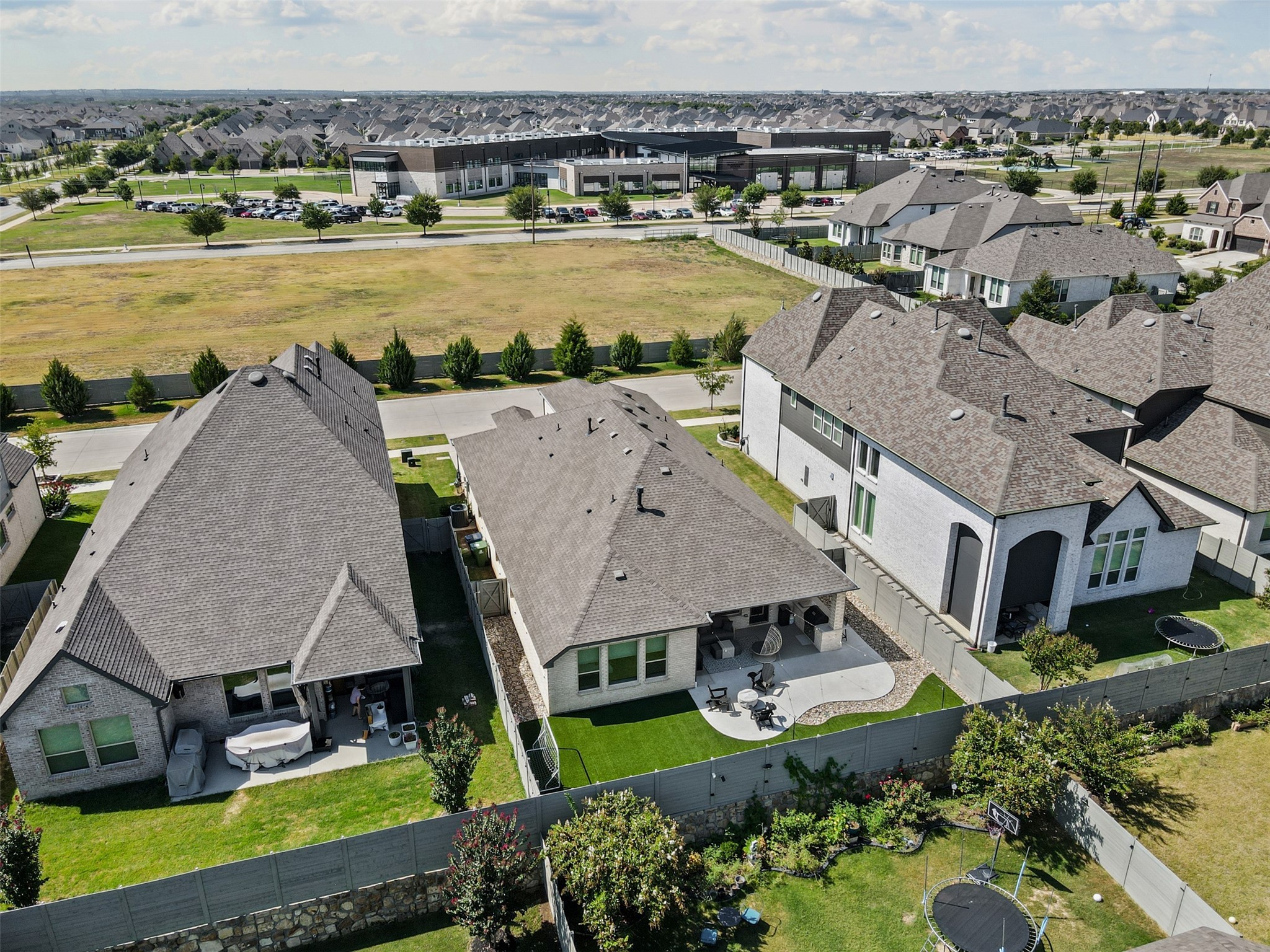 1116 Grassy Lane