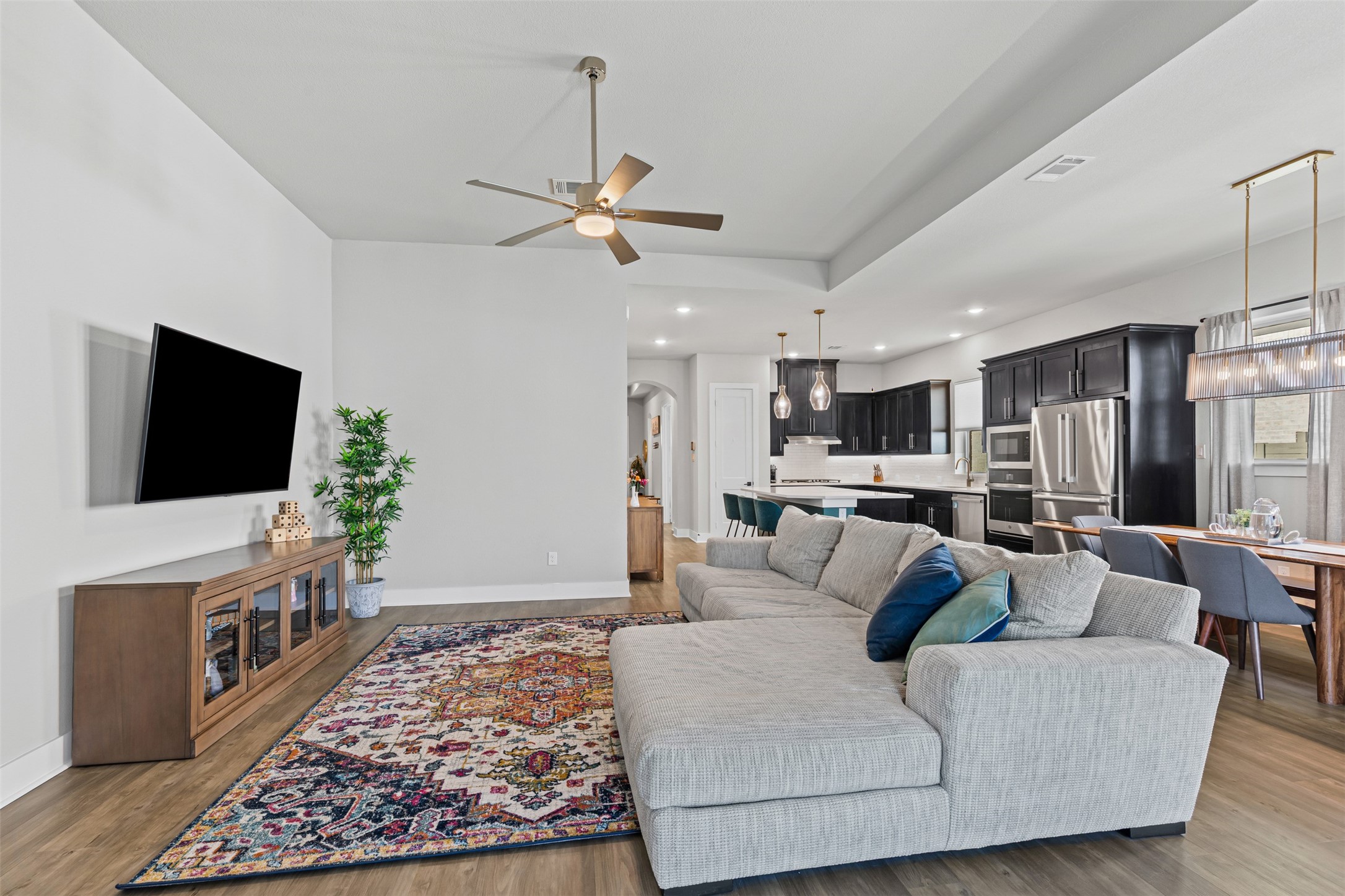 1116 Grassy Lane