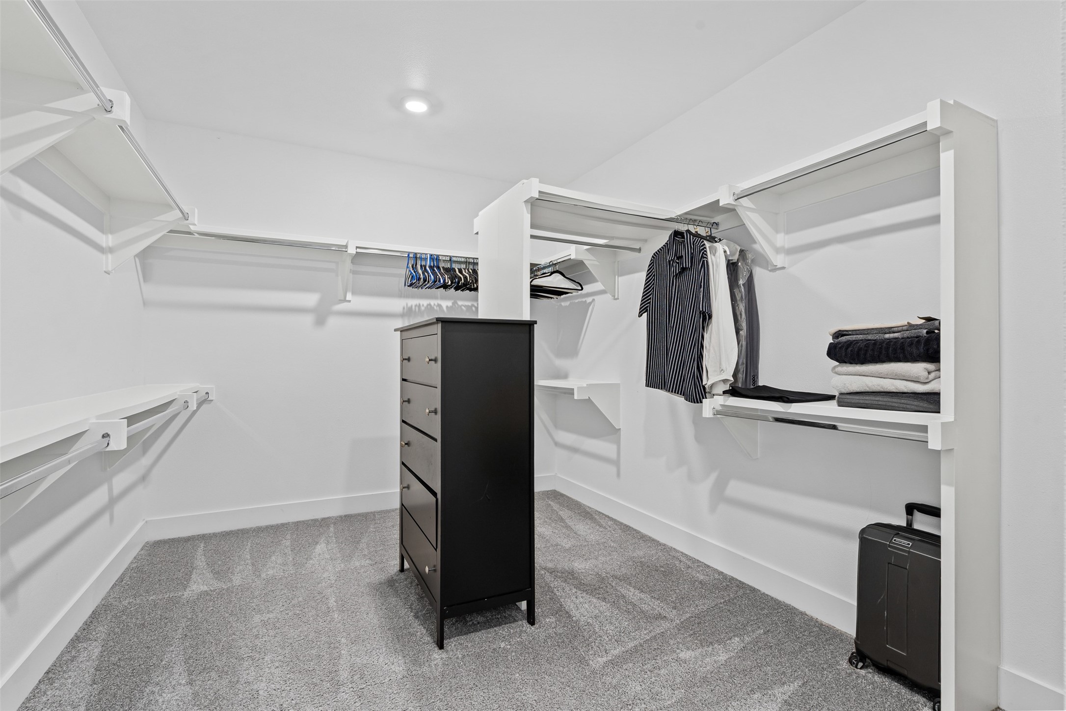 381 E Greenbriar Lane 501