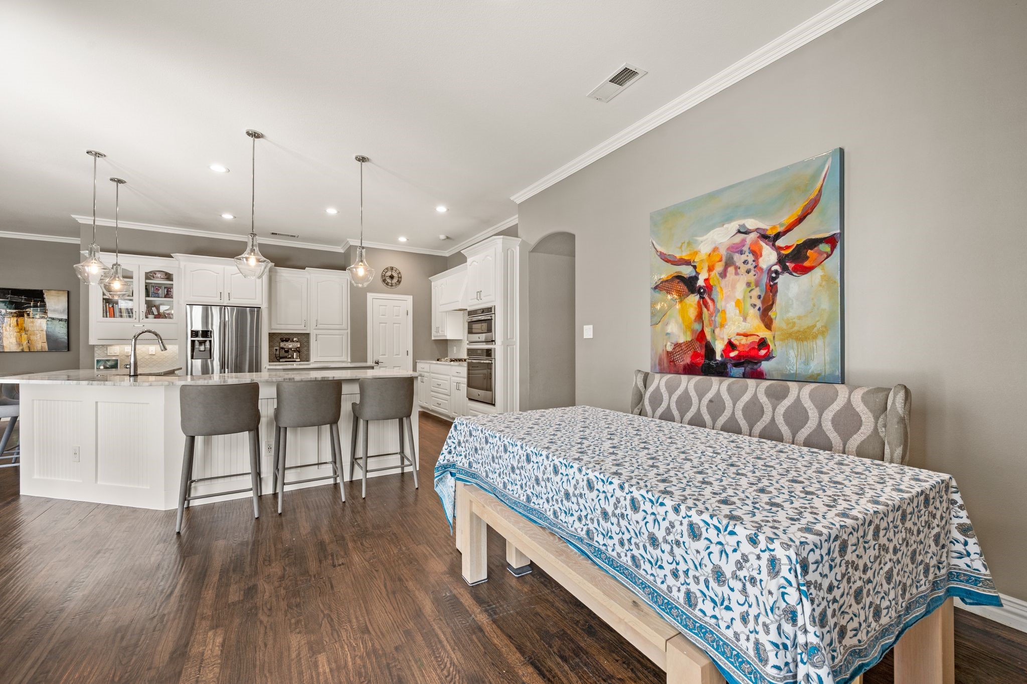 712 Manchester Court