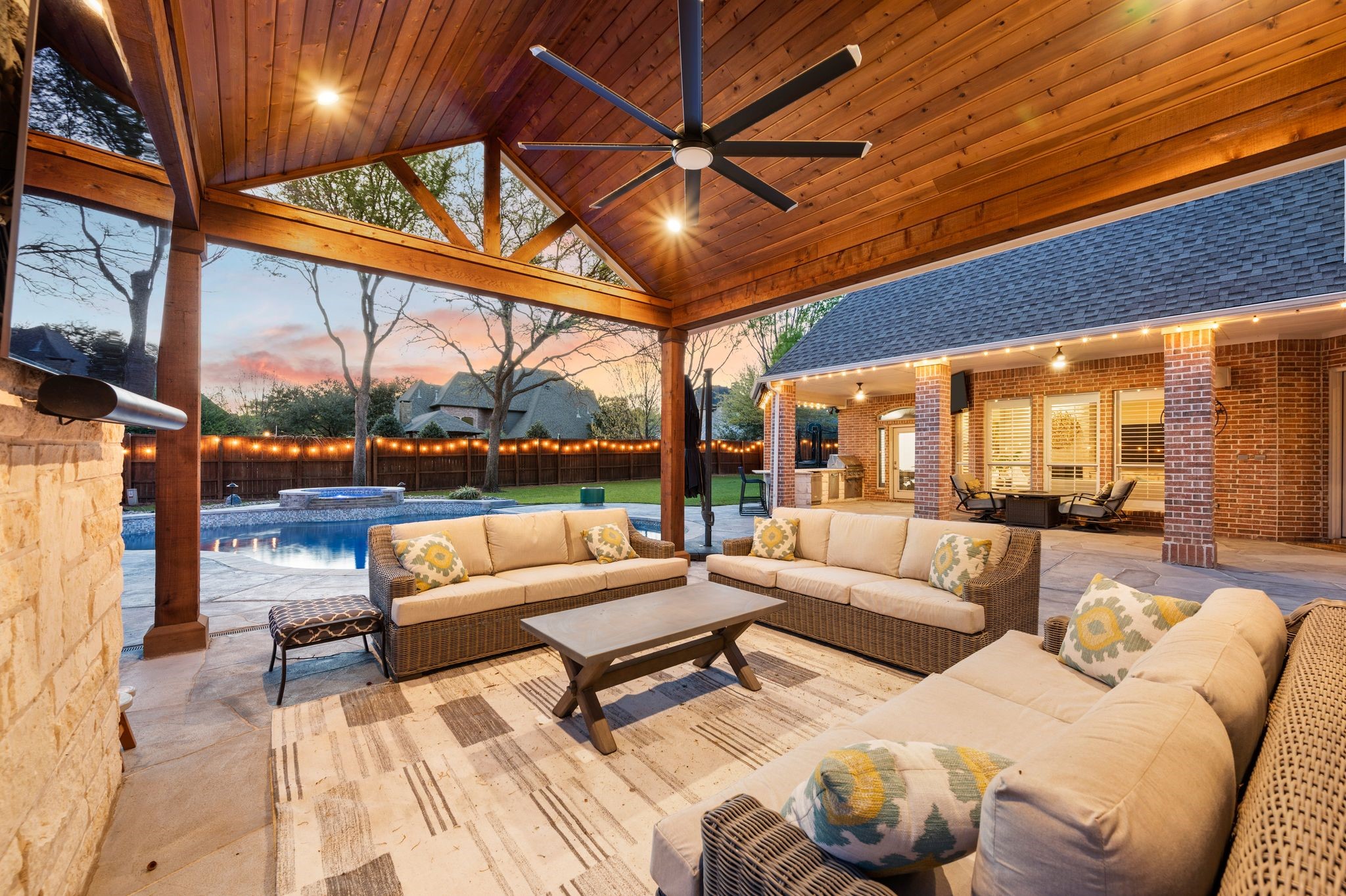 712 Manchester Court