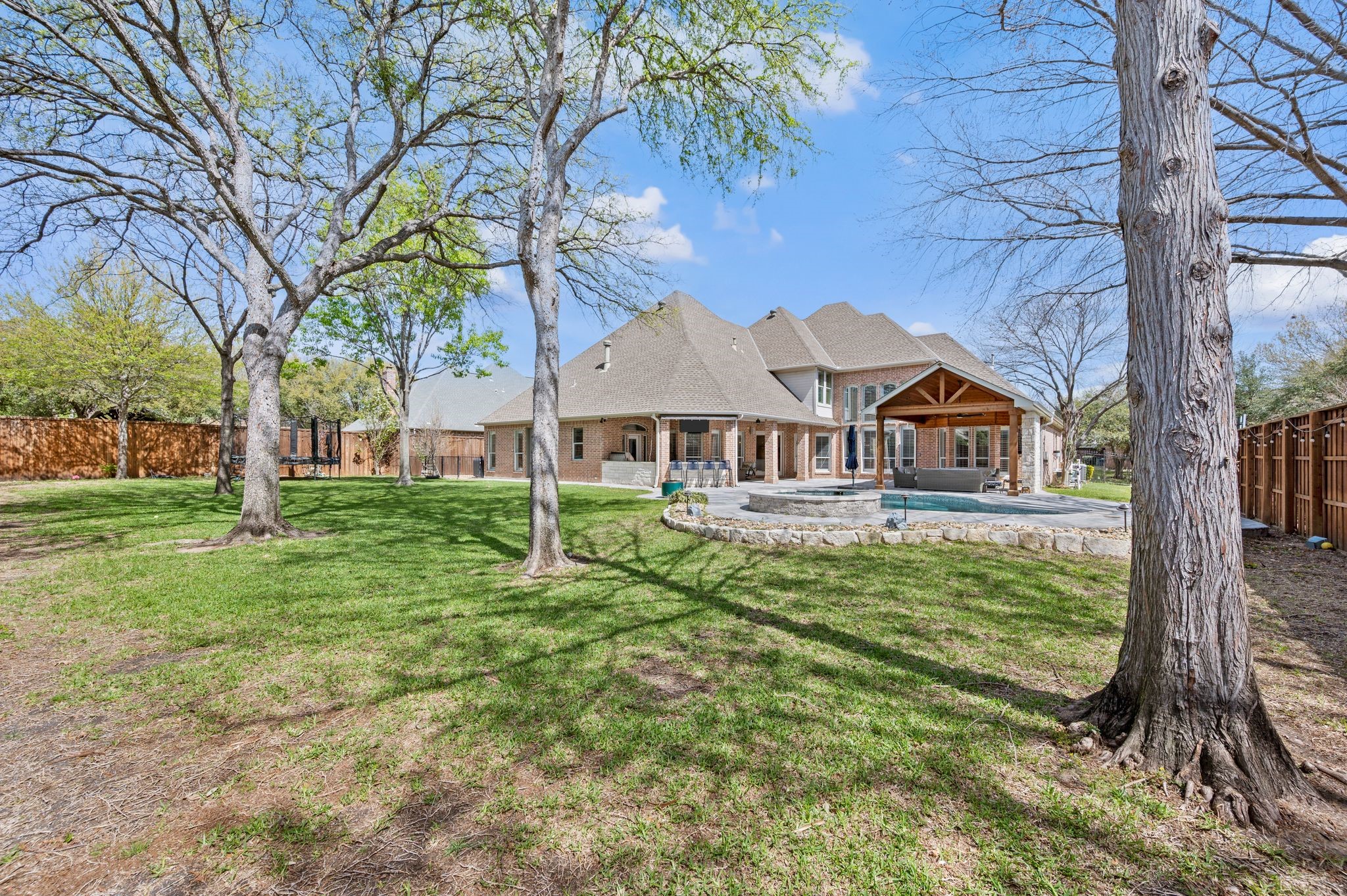 712 Manchester Court