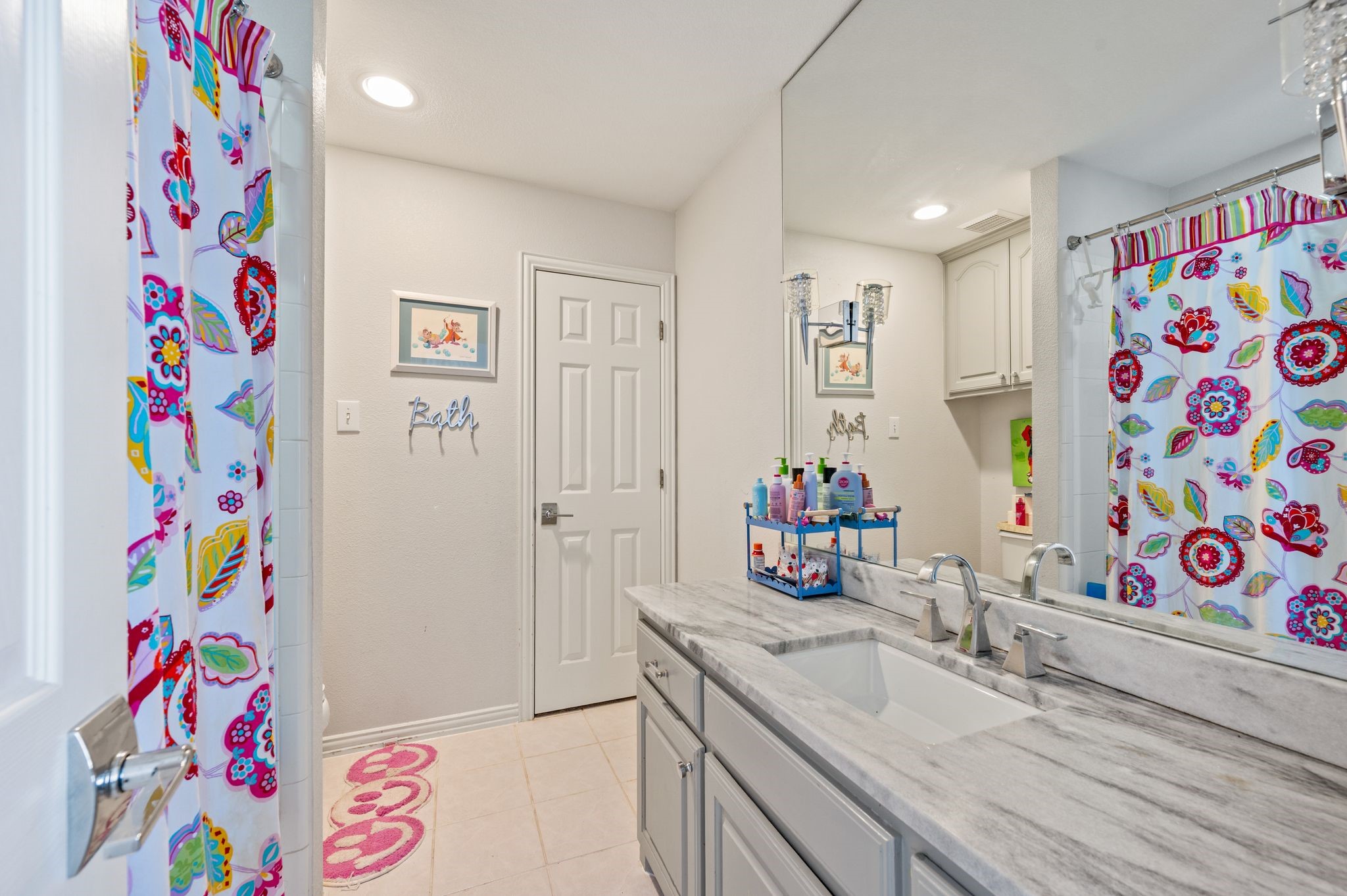 712 Manchester Court