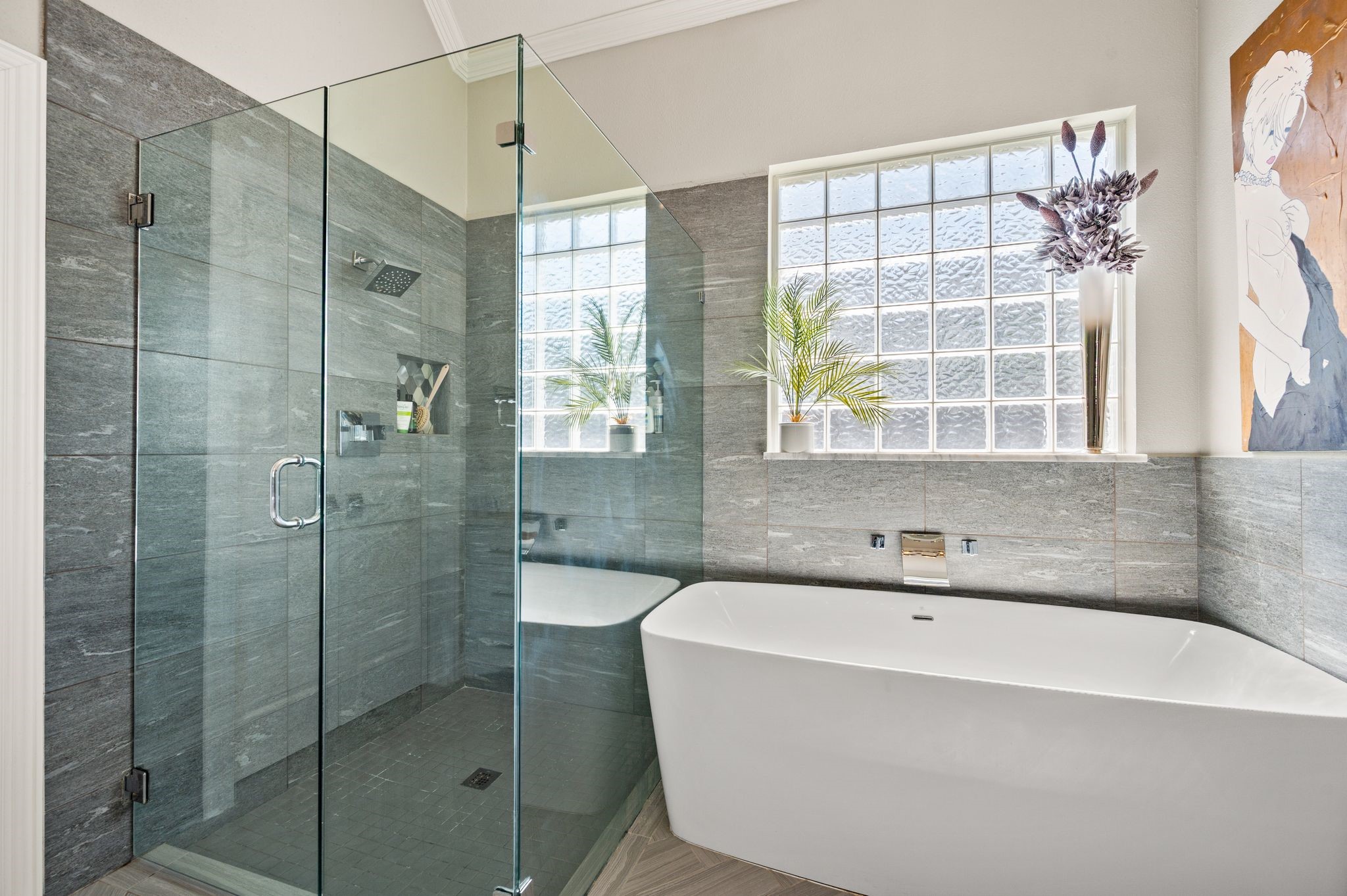 712 Manchester Court