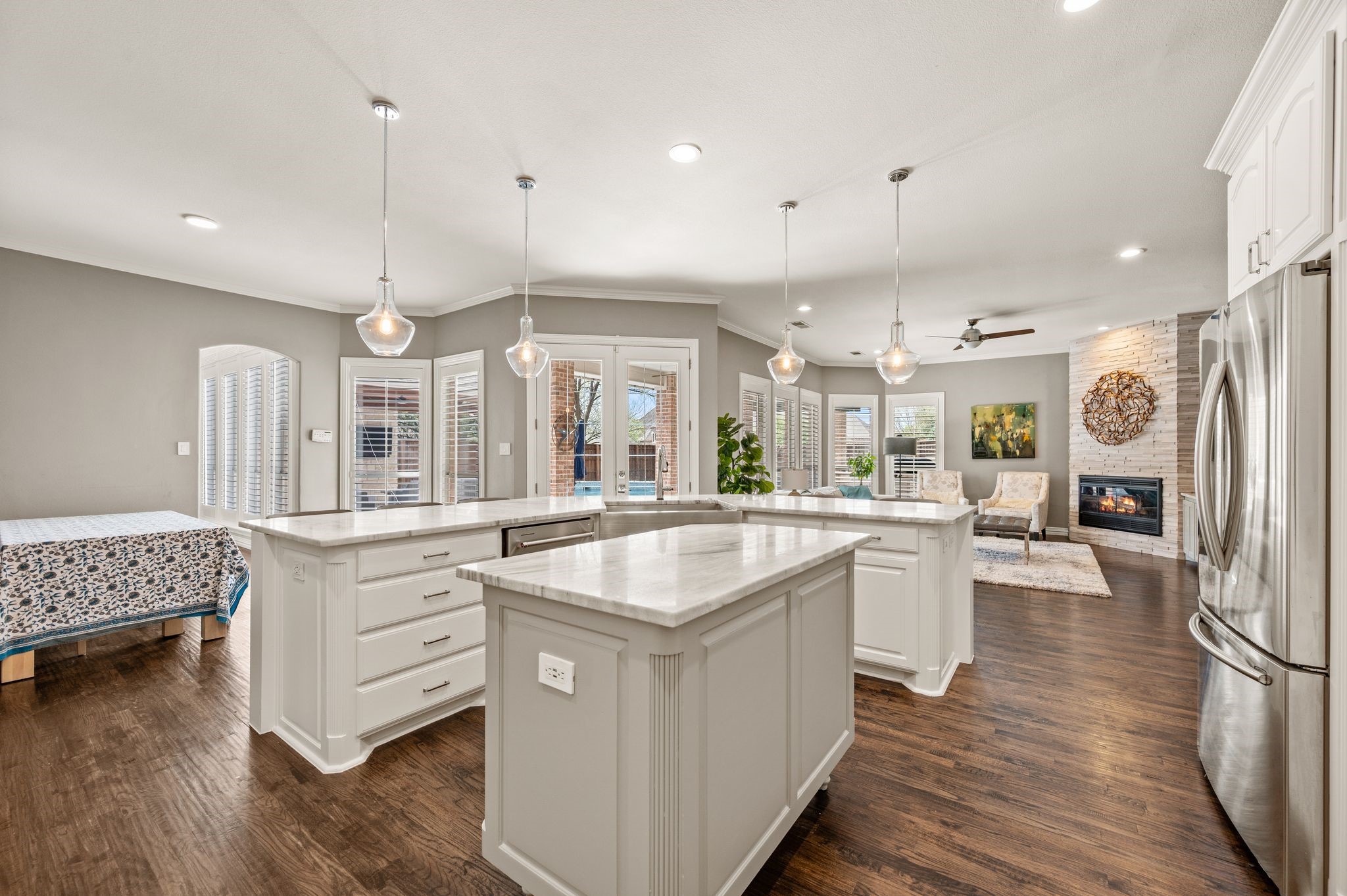 712 Manchester Court