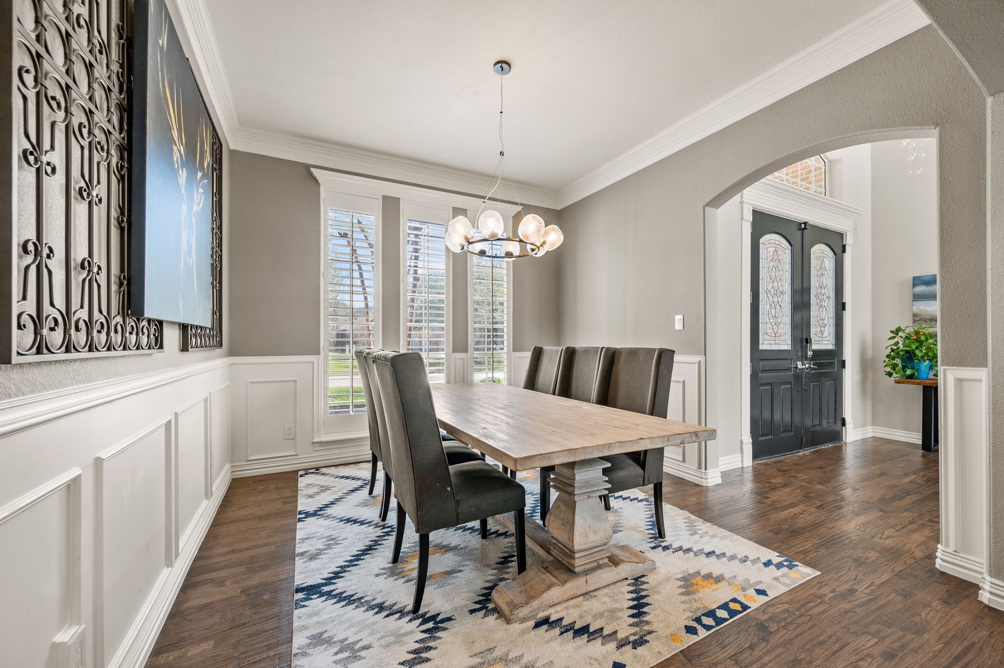 712 Manchester Court