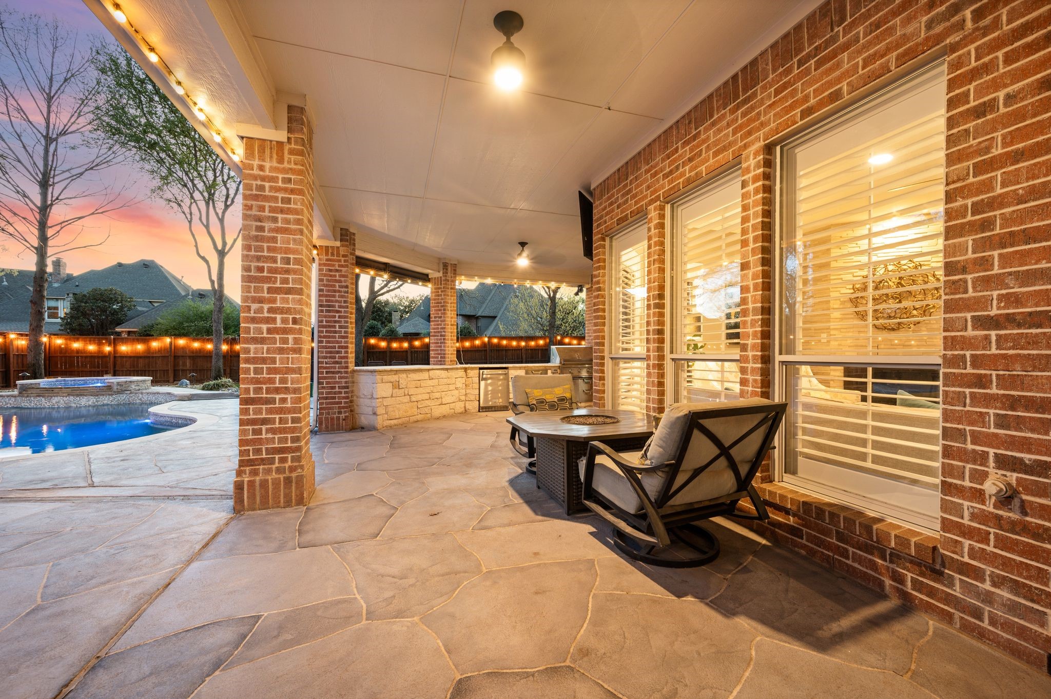 712 Manchester Court