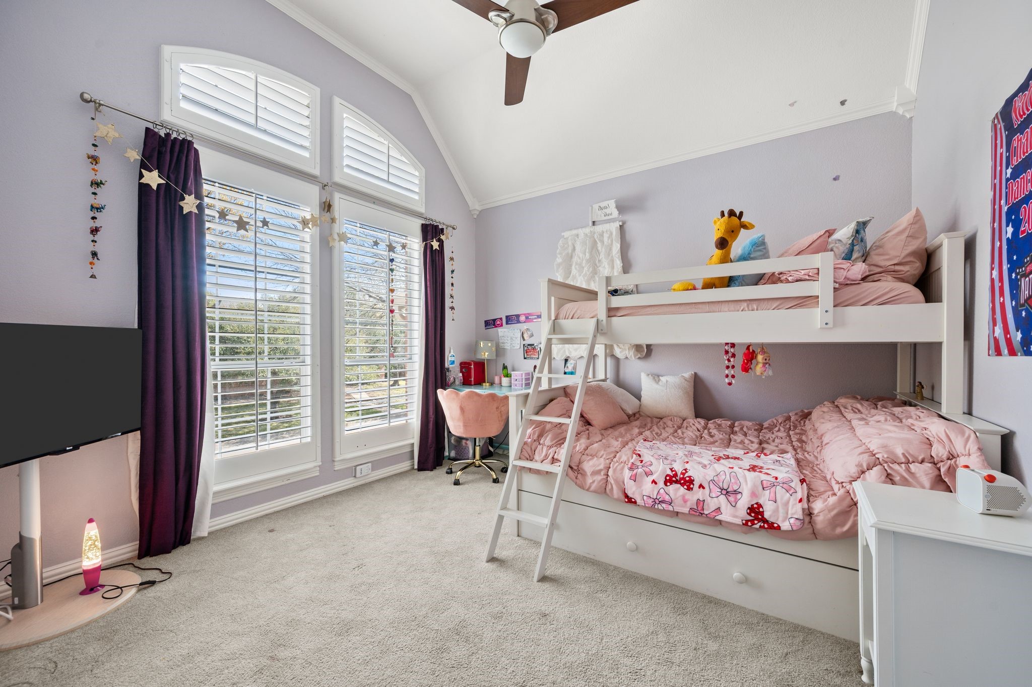 712 Manchester Court