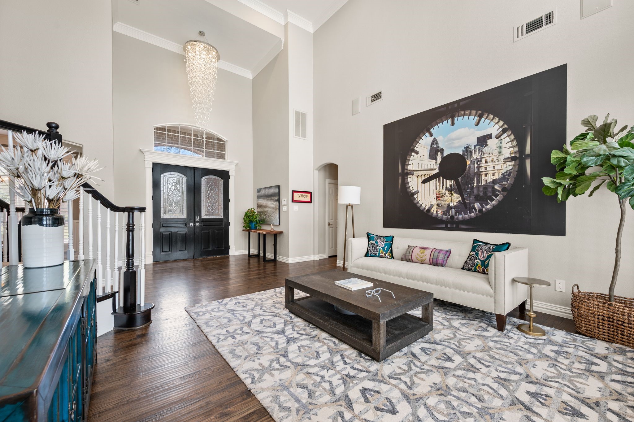 712 Manchester Court