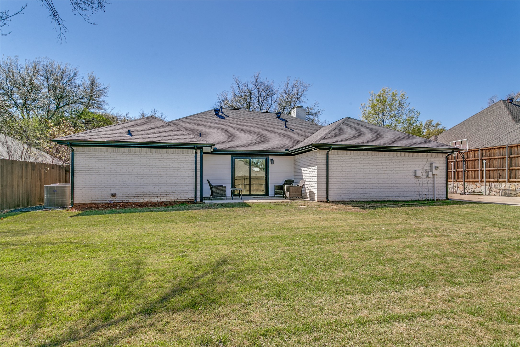2924 Scenic Drive