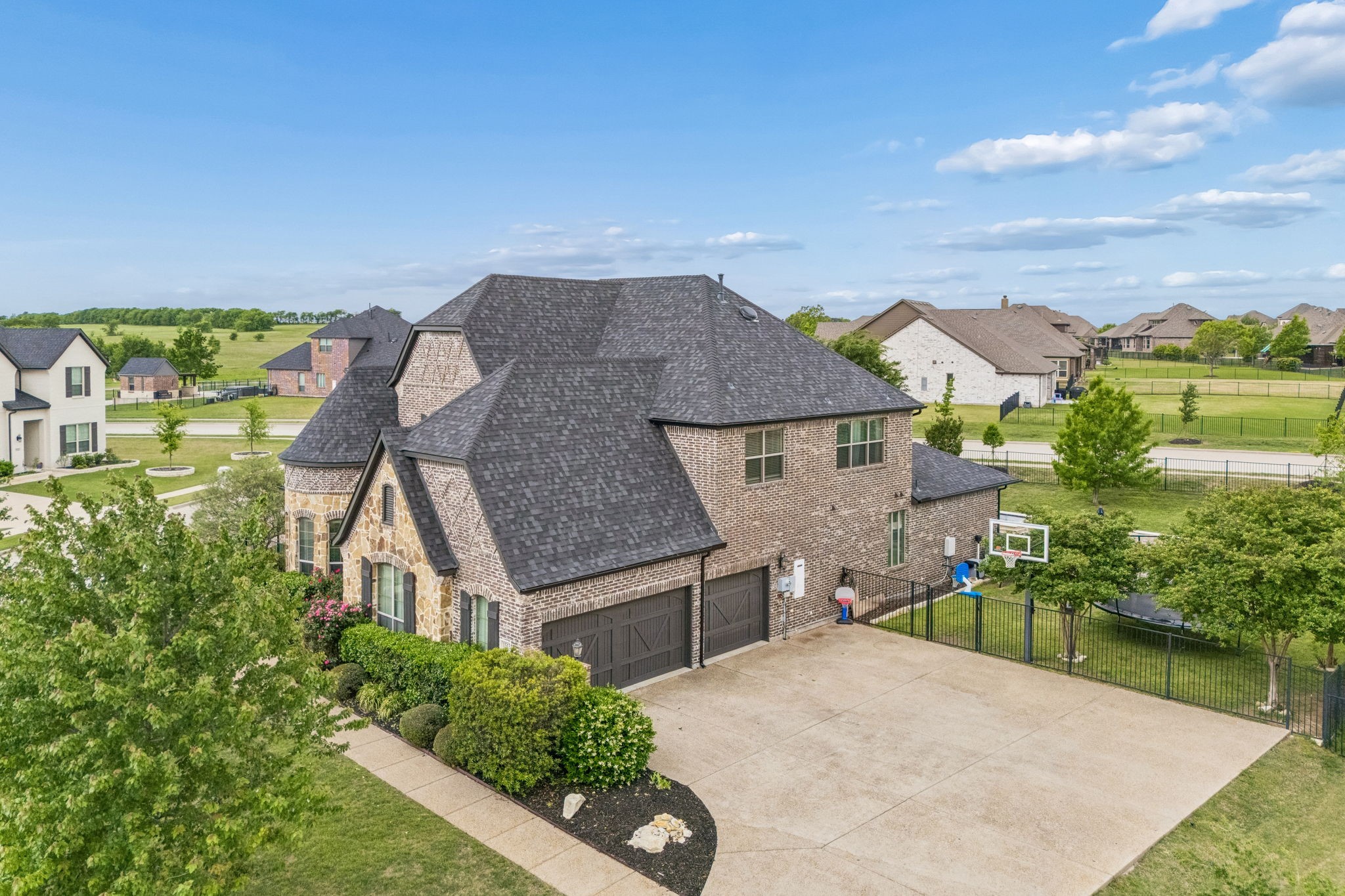 1513 Bearpath Way