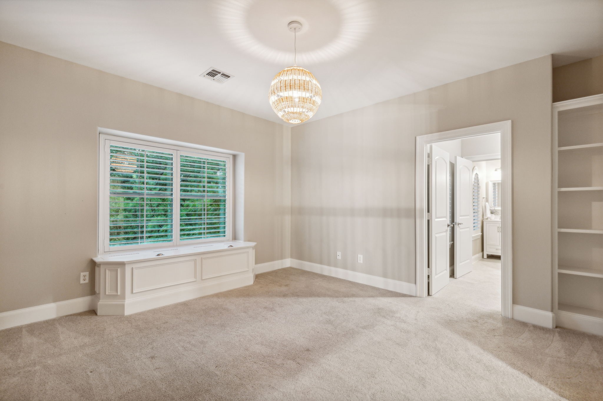 549 Round Hollow Lane