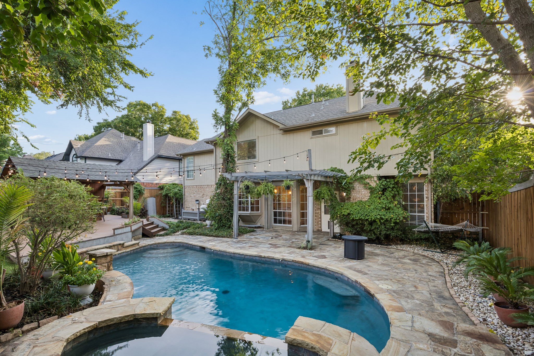 1088 W Winding Creek Drive