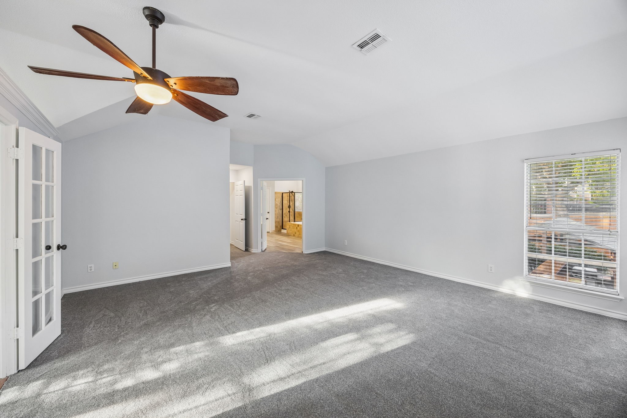 1088 W Winding Creek Drive
