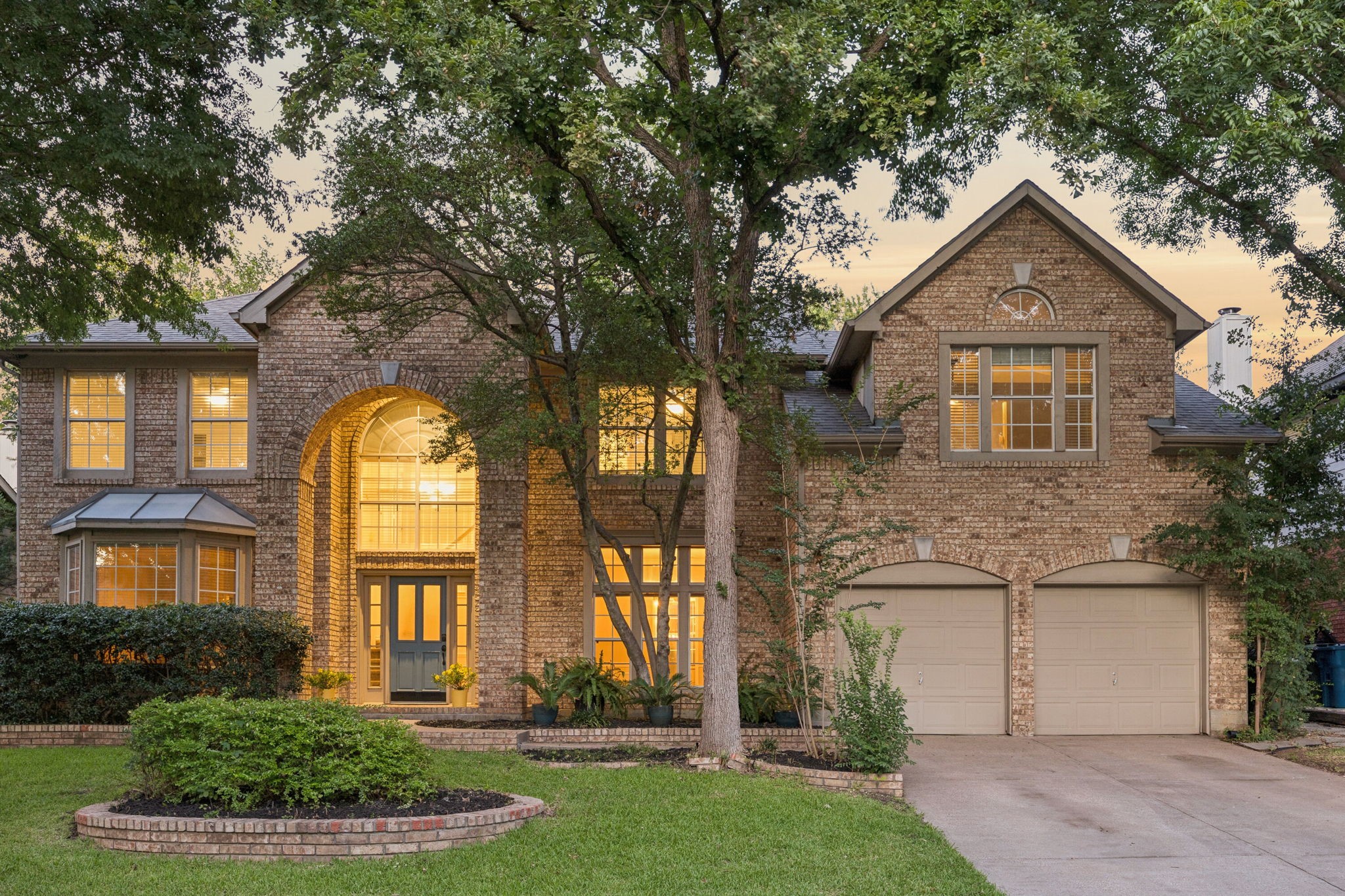 1088 W Winding Creek Drive
