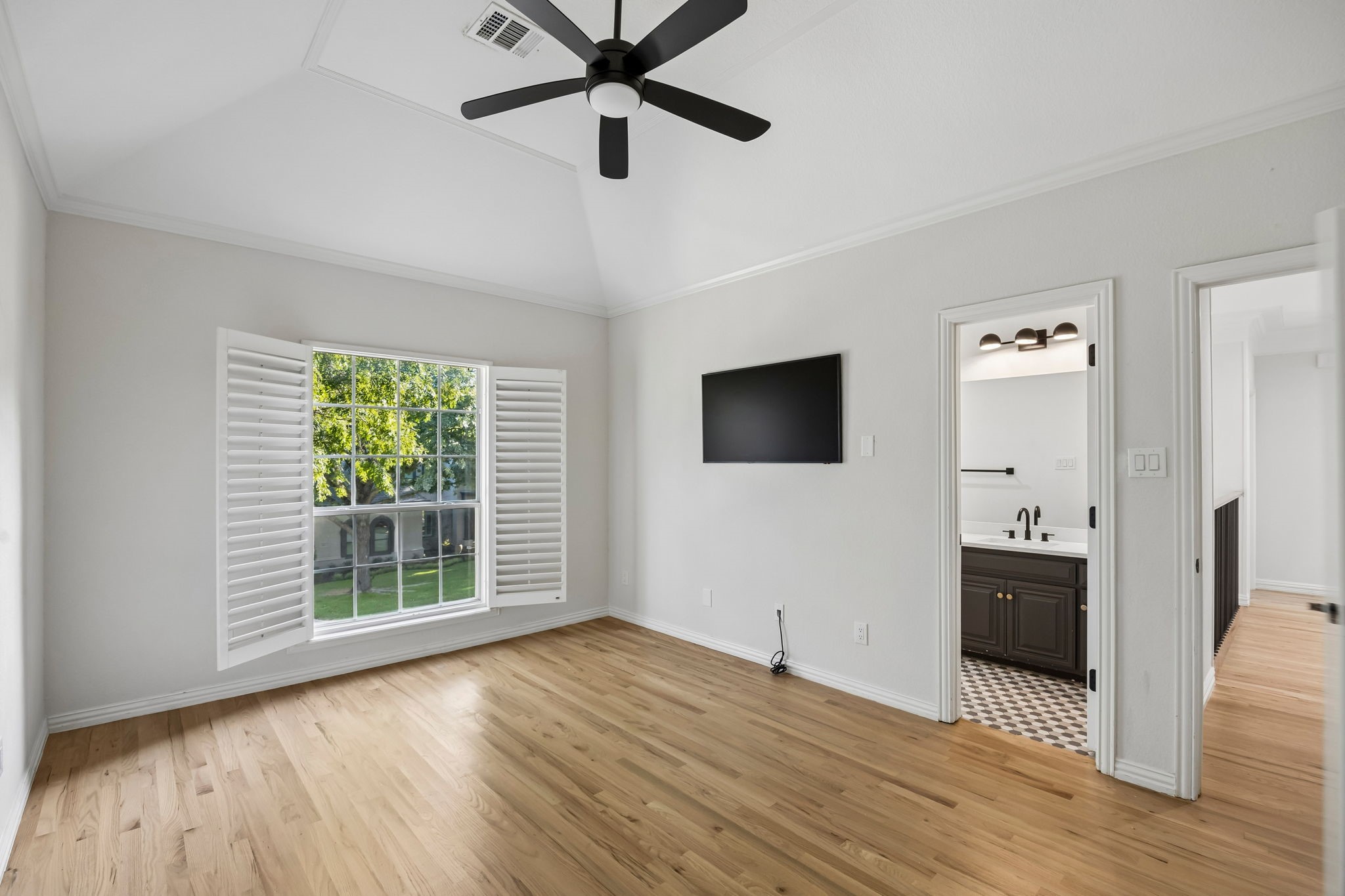 1010 Ashlawn Drive
