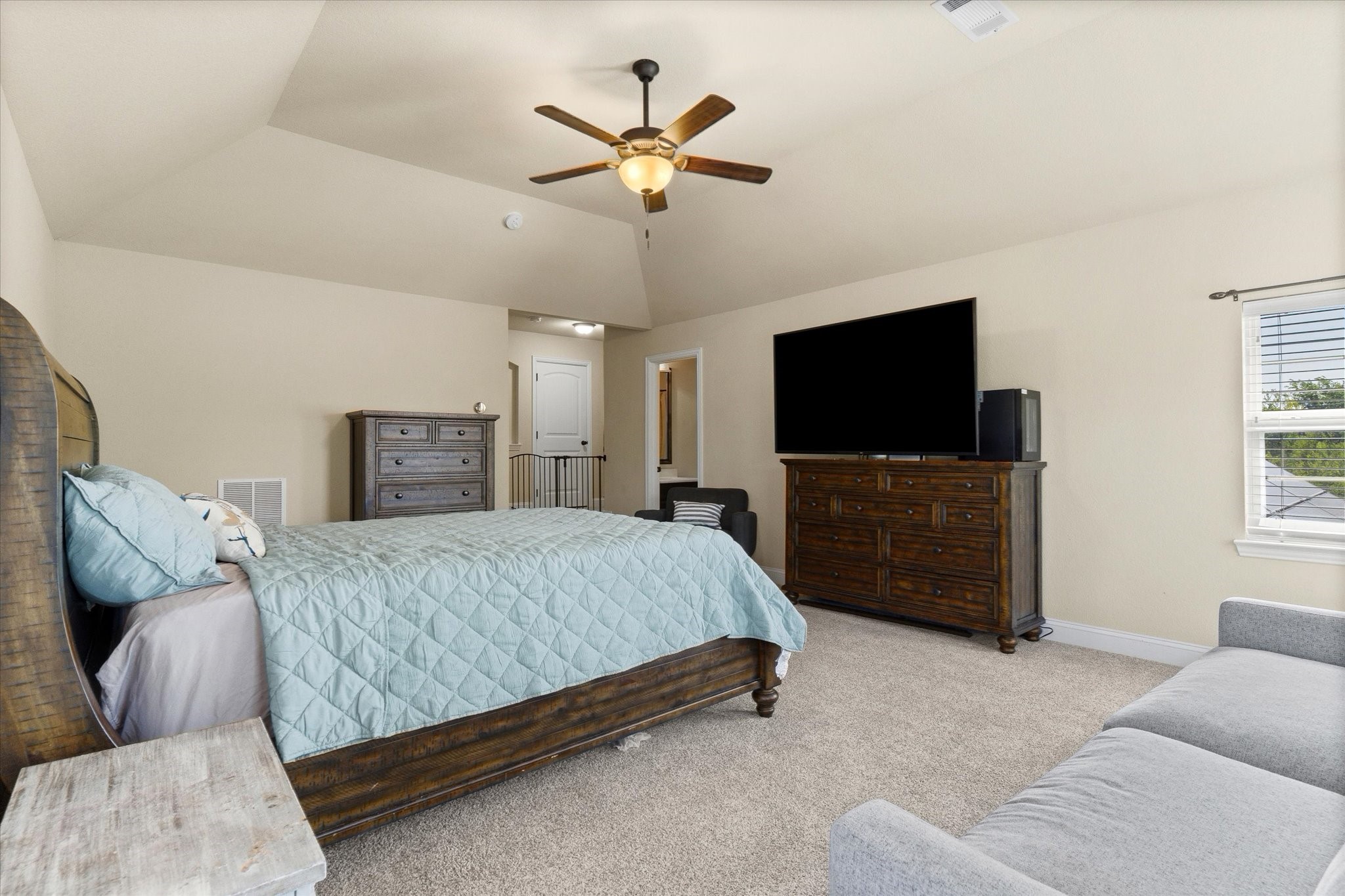 6041 Park View Drive