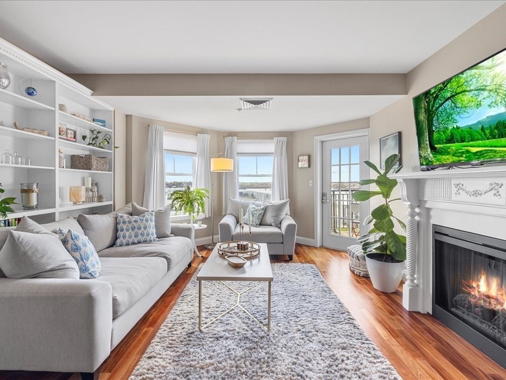 10 Seaport # 2616