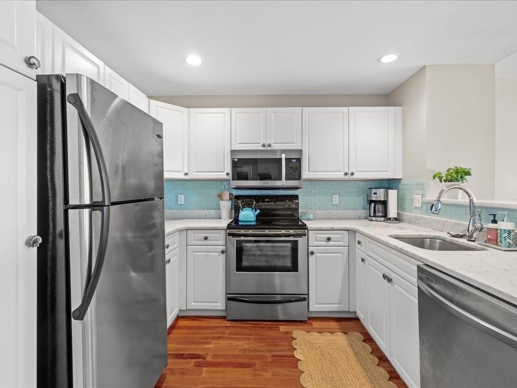 10 Seaport # 2616