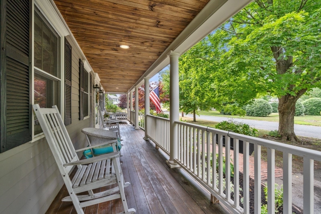 11 Sycamore Rd