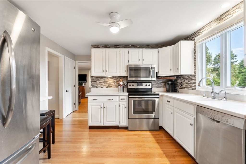 11 Sycamore Rd