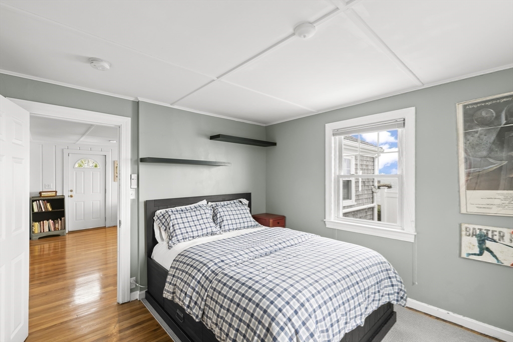 2 Braintree Ave.(Waterfront)
