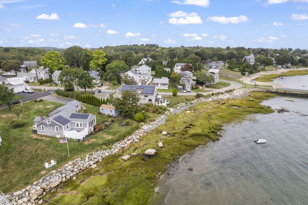 2 Braintree Ave.(Waterfront)