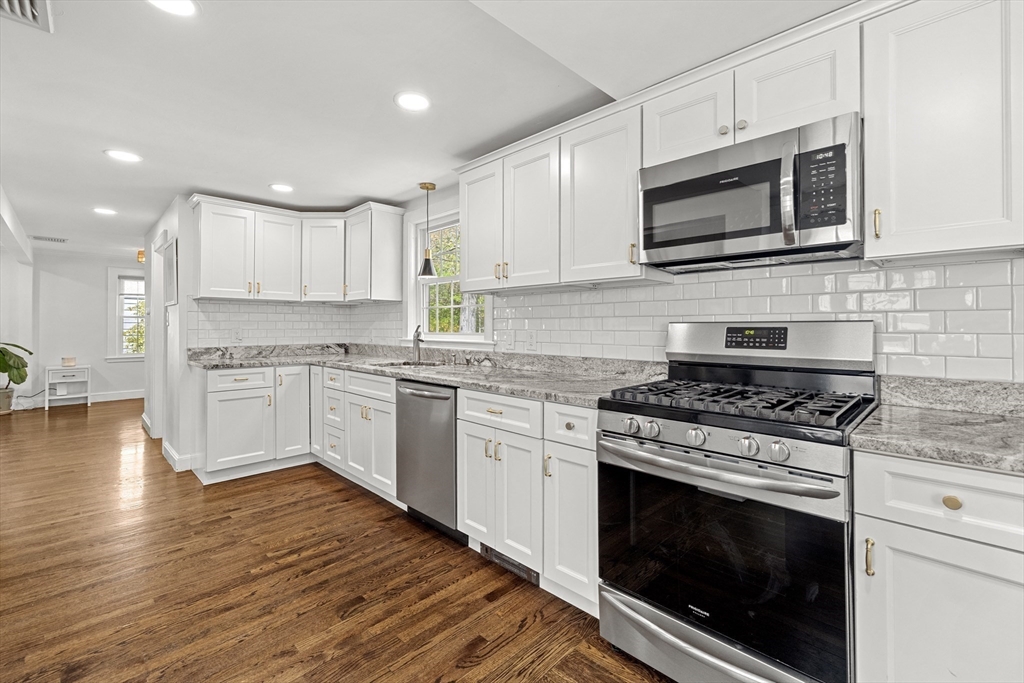95 Homestead Ave
