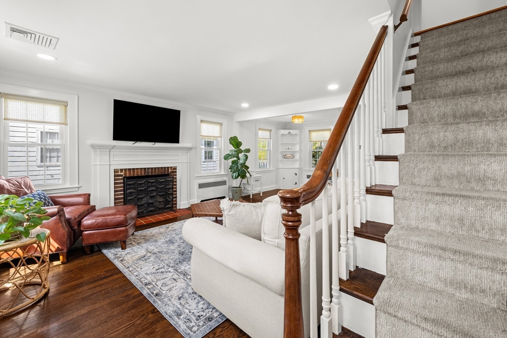 95 Homestead Ave