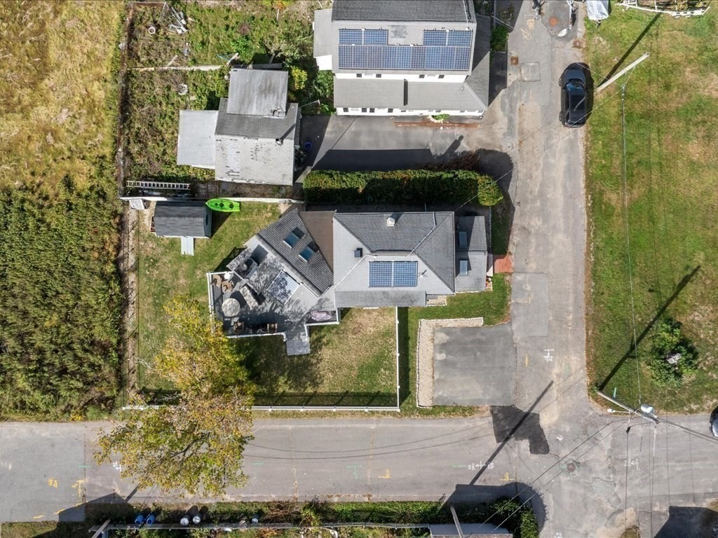 37 Pawsey St
