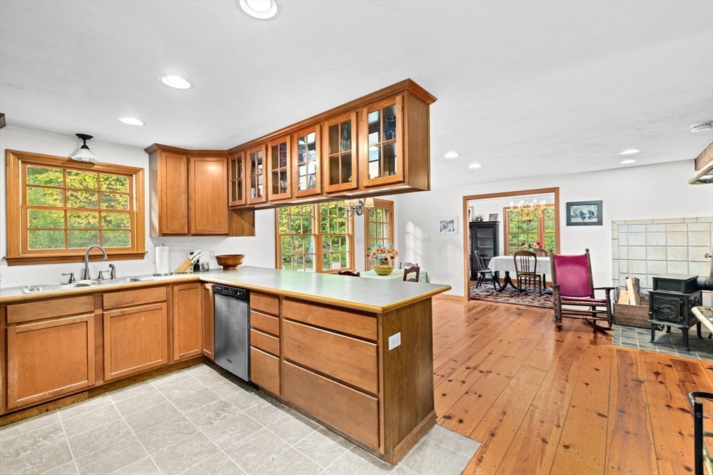 18 Atwood St