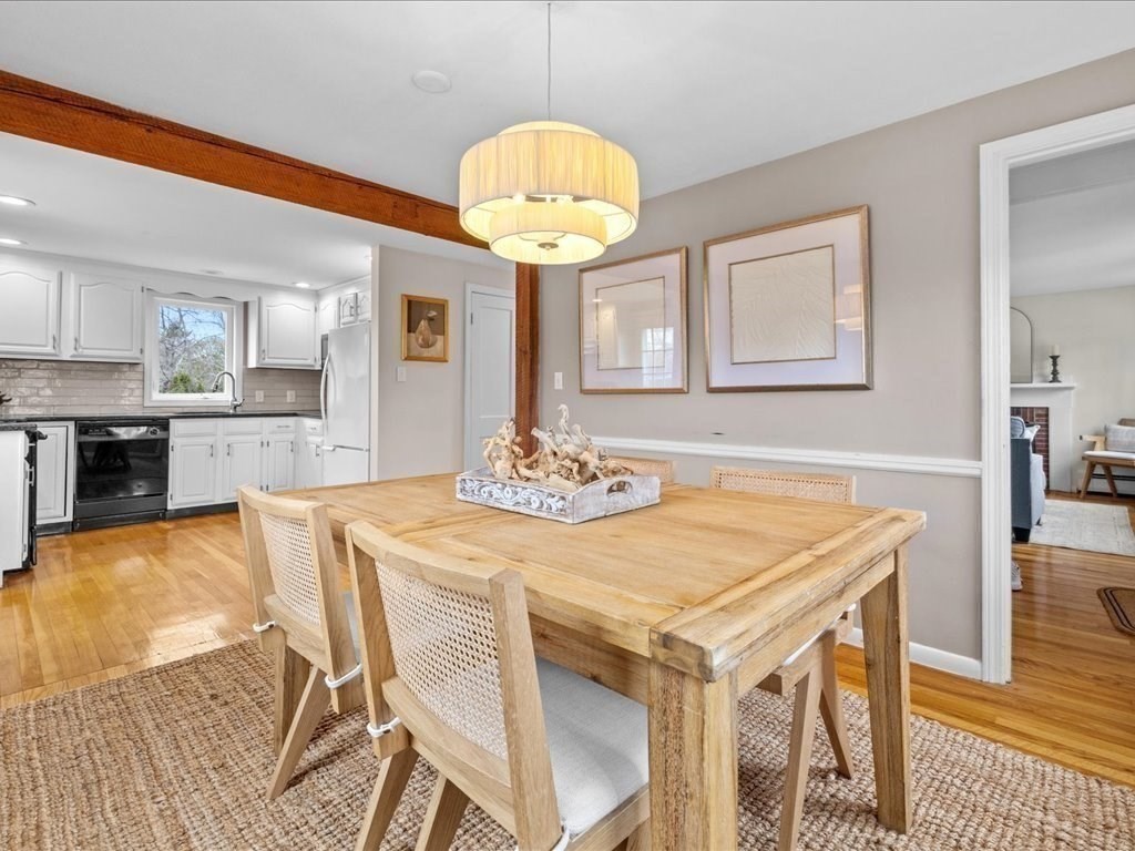 18 Hillside Rd