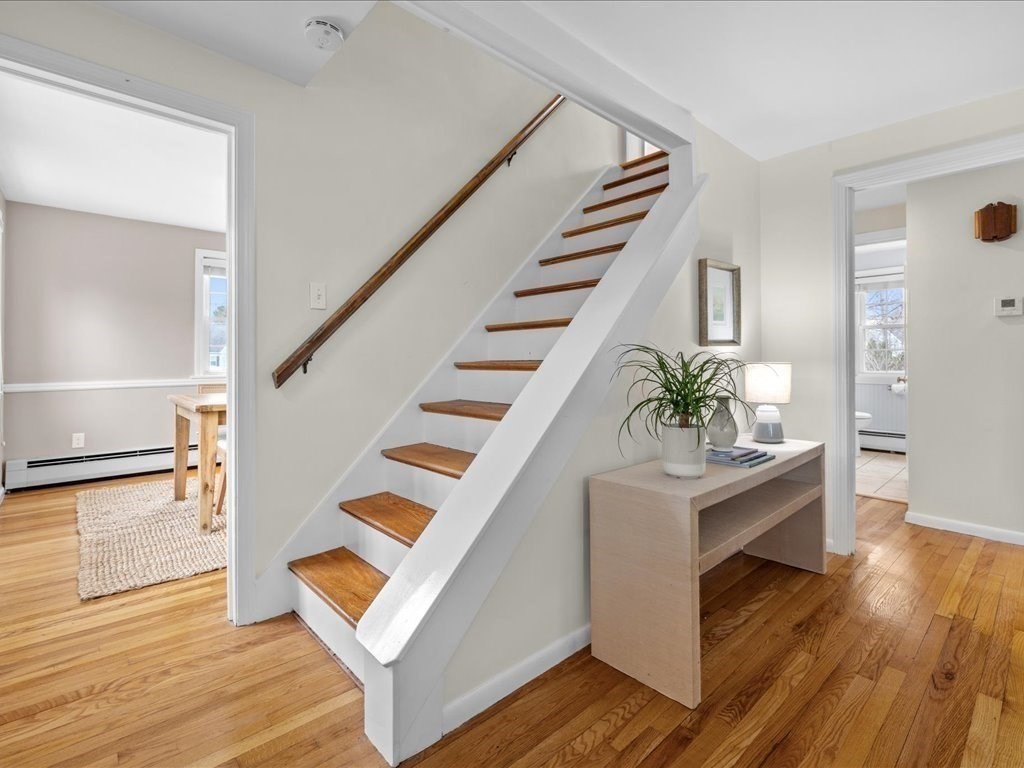 18 Hillside Rd