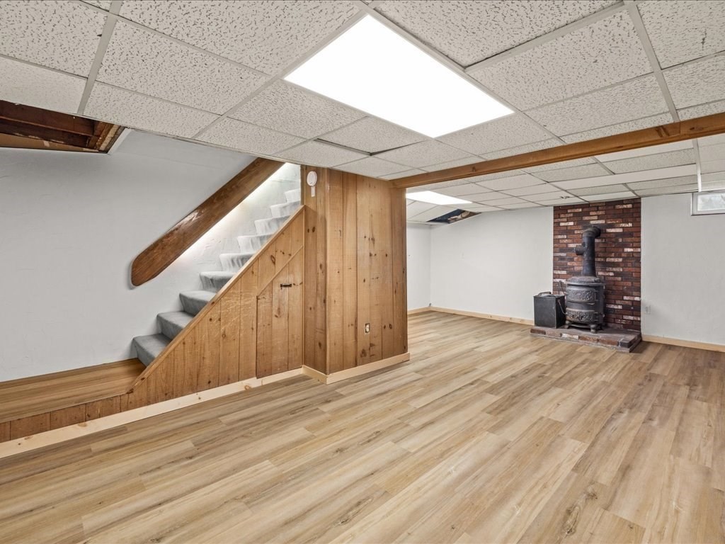 18 Hillside Rd