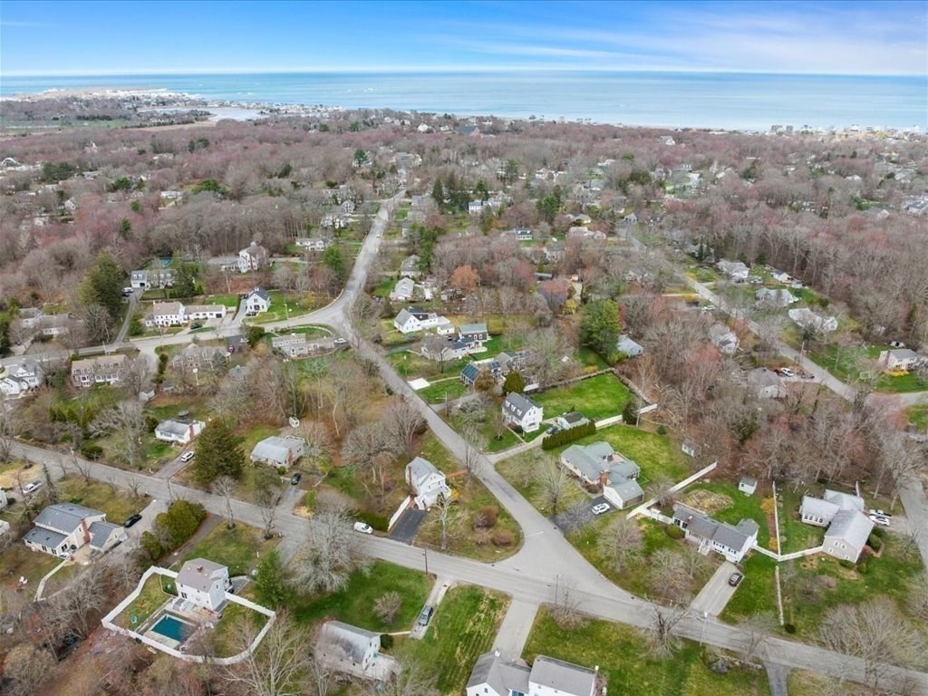 18 Hillside Rd