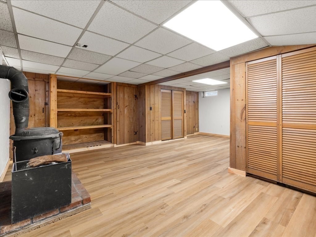 18 Hillside Rd