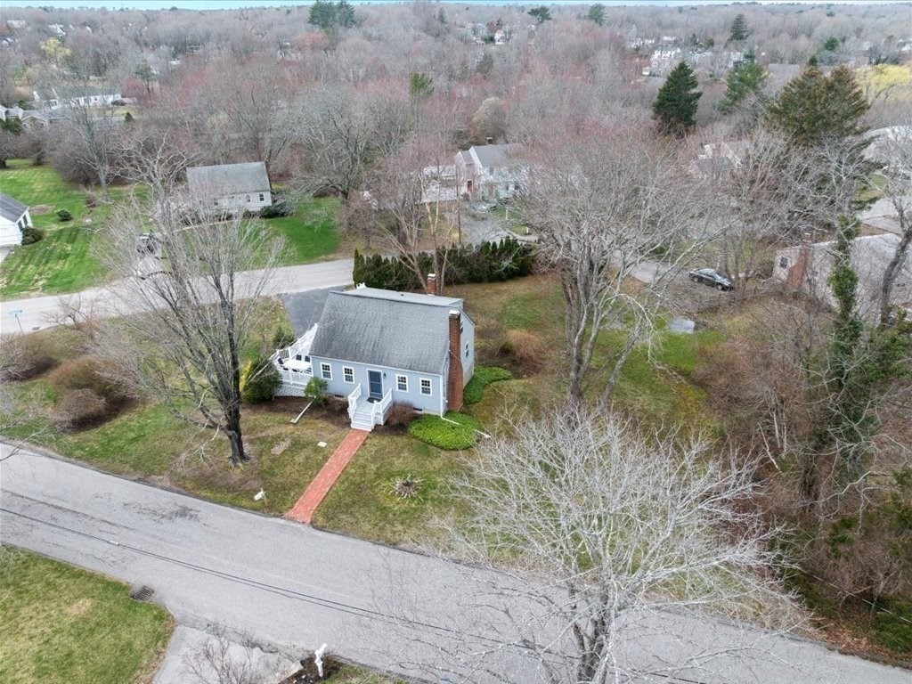 18 Hillside Rd