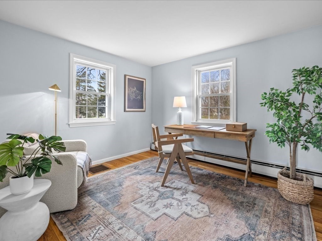 18 Hillside Rd