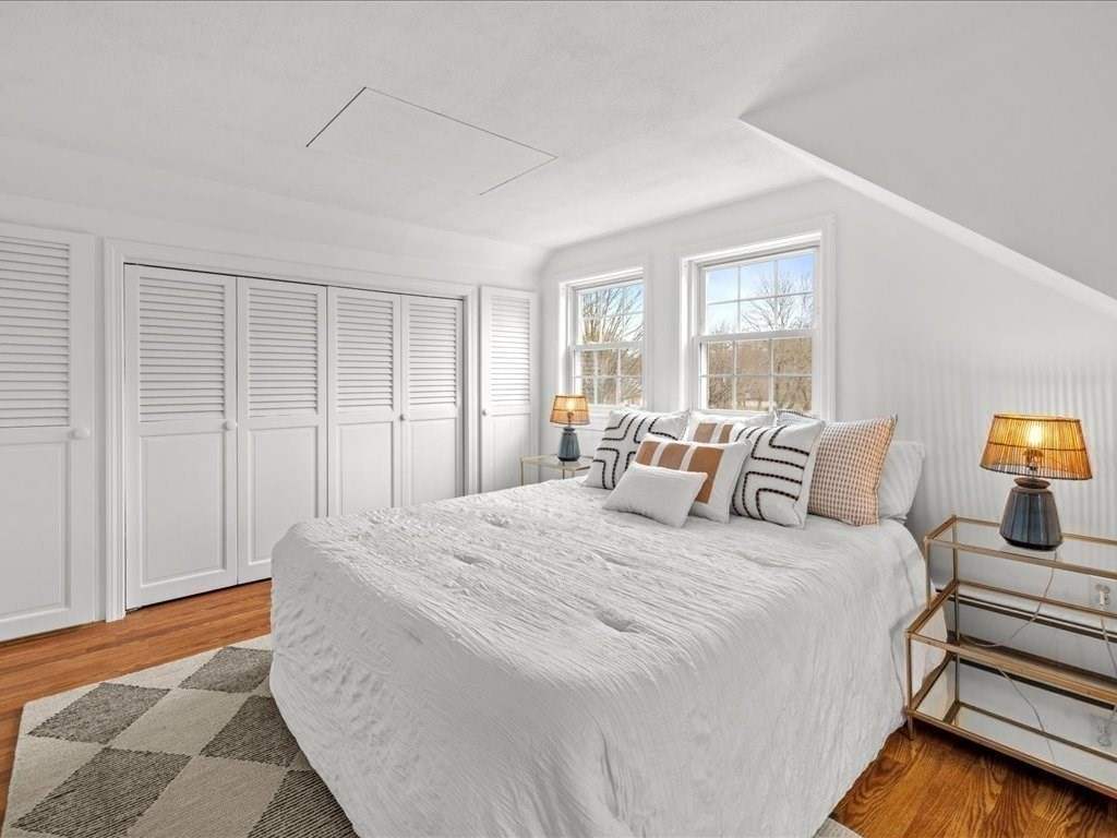 18 Hillside Rd