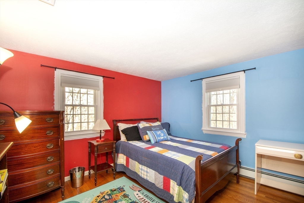 18 Longmeadow Rd