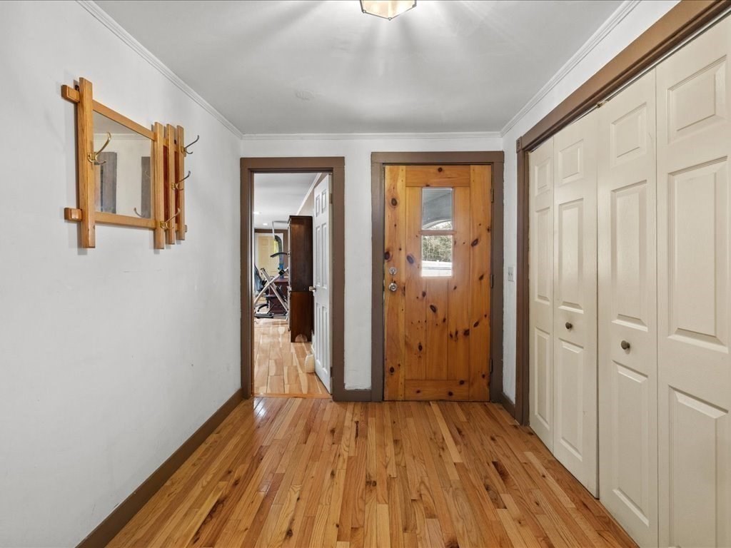 555 Webster St.