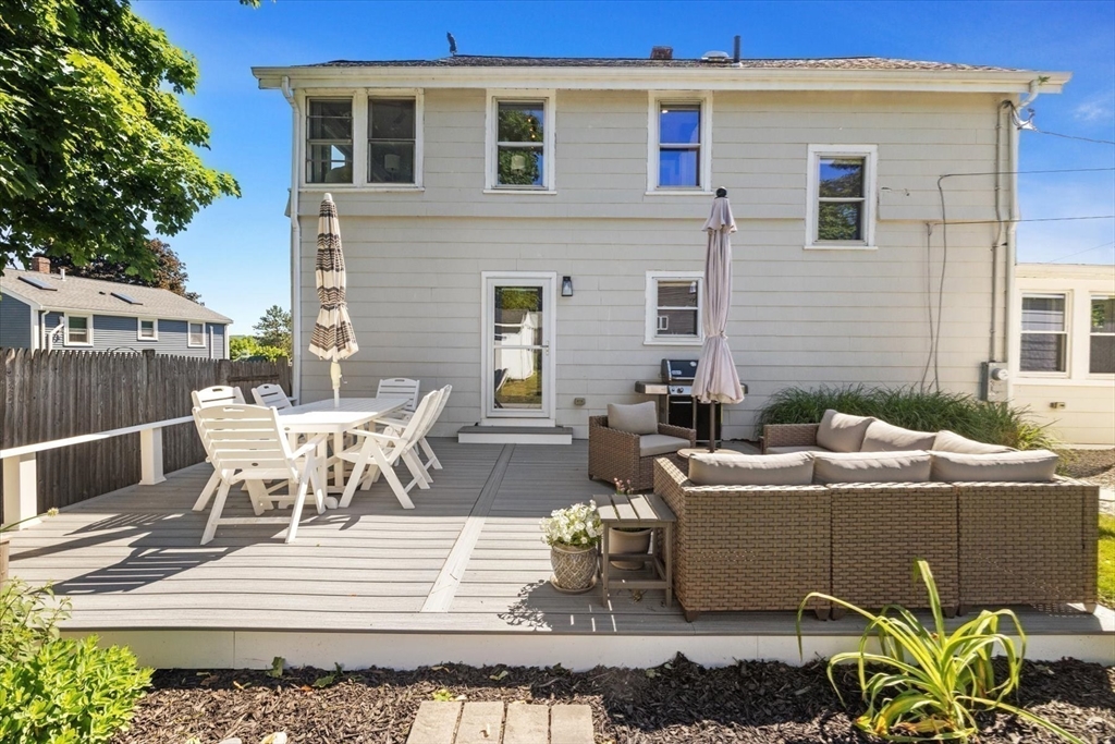 57 Clemantis Ave